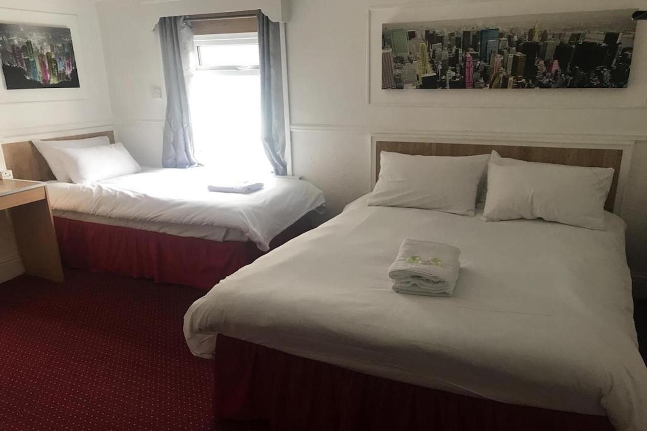 Oyo Maggie Jones Guest House Cardiff Eksteriør bilde